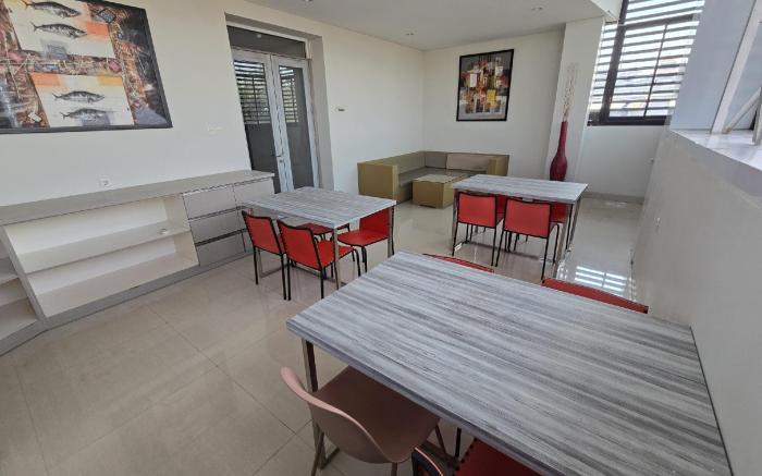 Priority Inn Hotel 