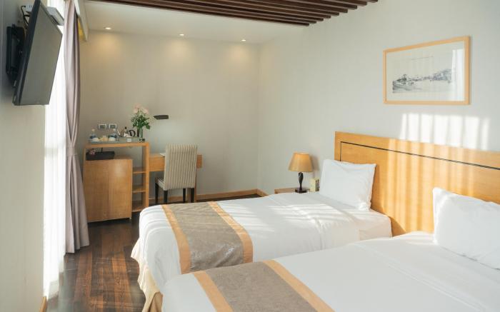 Parkside Sunline Hotel