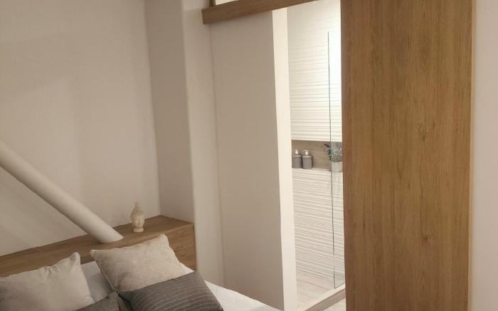 Laureles Room -La 70