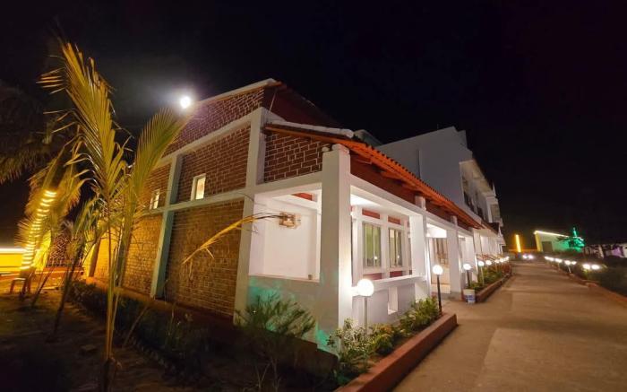 Ricardo Beach Resort