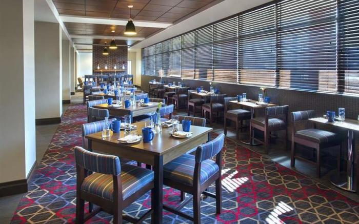 Four Points by Sheraton Charleston