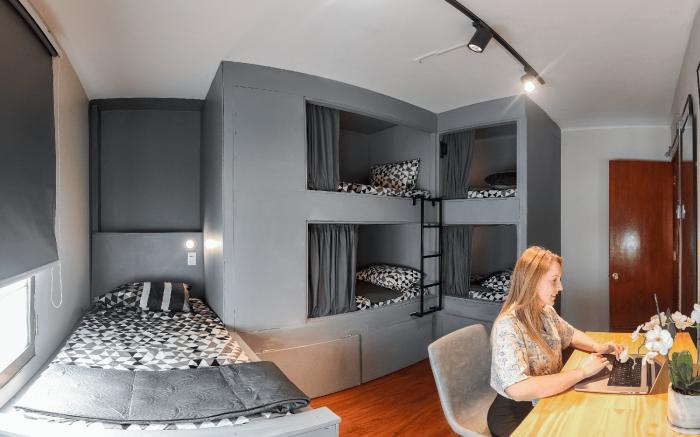Hostel La Moneda