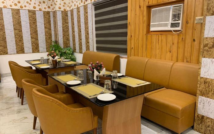 Avadh Sunshine Palace Hotel And Resort