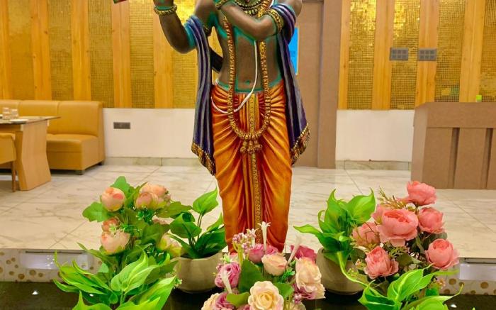 Avadh Sunshine Palace Hotel And Resort