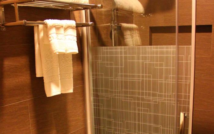 Eloisa Royal Suites