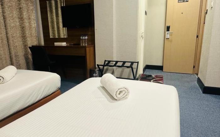 CAPE TOWN HOTEL