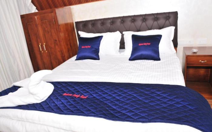 Kudaram County Resort