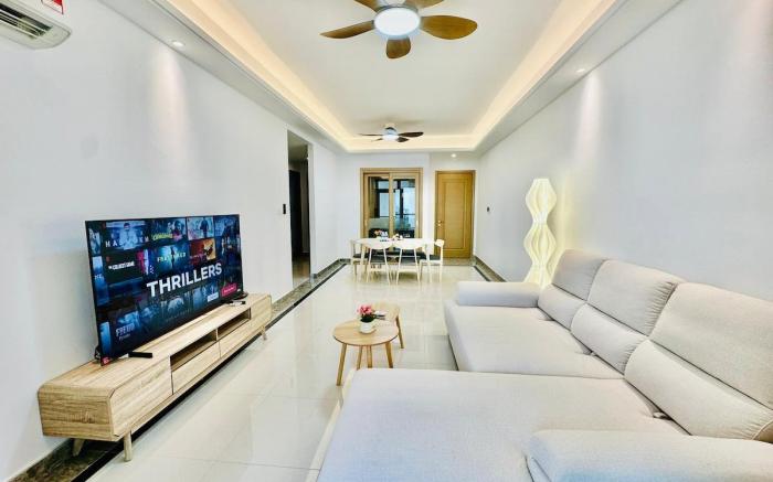 R&F SeaView Family Villa by XinAn