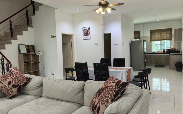 Langkawi A&A Homestay 13 Pax 