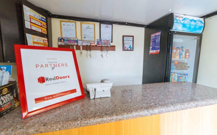 RedDoorz @ Tagaytay Road