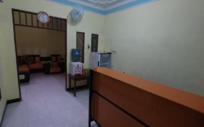 Dhika Adventure - Hostel & Travel