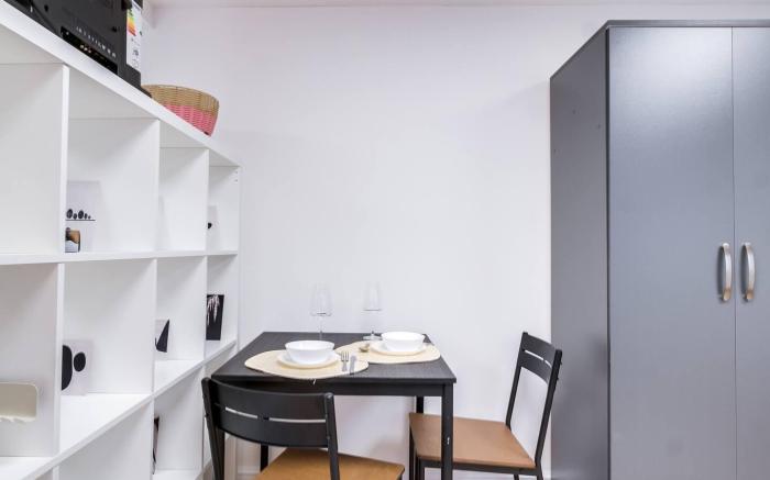 Studio, Wembley Stadium, West End, PARKING, Pets