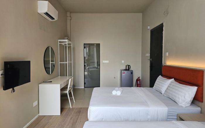 Room for 3 @ Weld Quay Georgetown