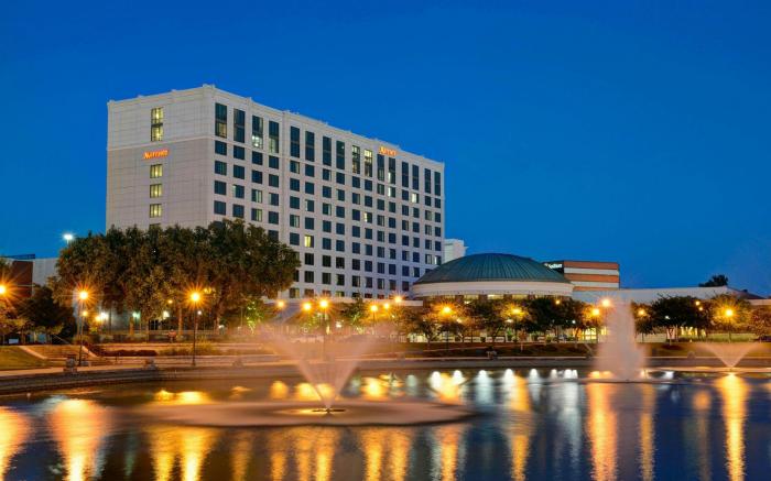 Newport News Marriott at City Center