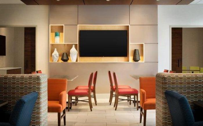 Holiday Inn Express and Suites Savannah N - Port Wentworth By IHG