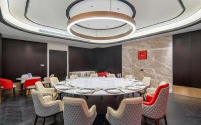 Radisson RED Xuzhou Yunlong Lake