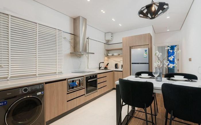 Trendy & Cozy 1 BR  Apartment in Almughrizat