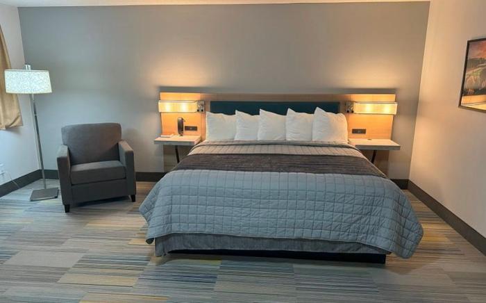 Bearcat Inn and Suites