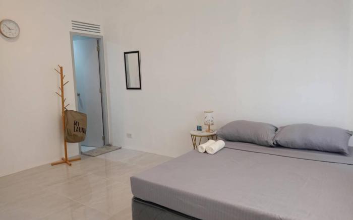 Room 420, Twin Hearts 1, Pueblo de Panay