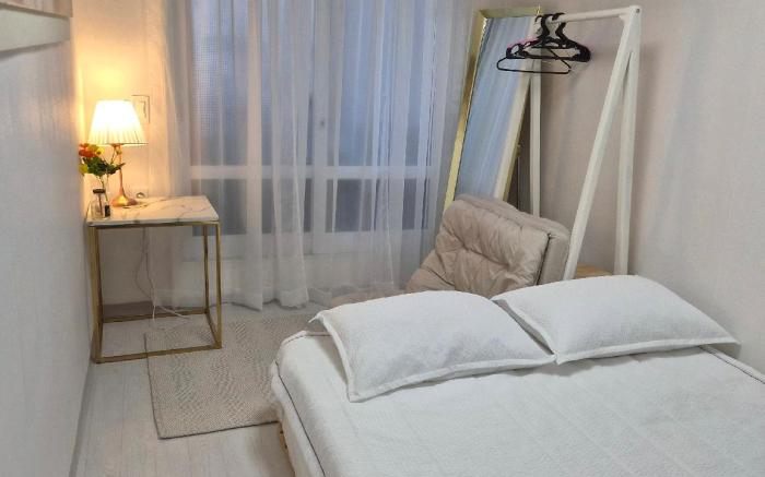 Sillim Danggok Station Full-Op Two Room