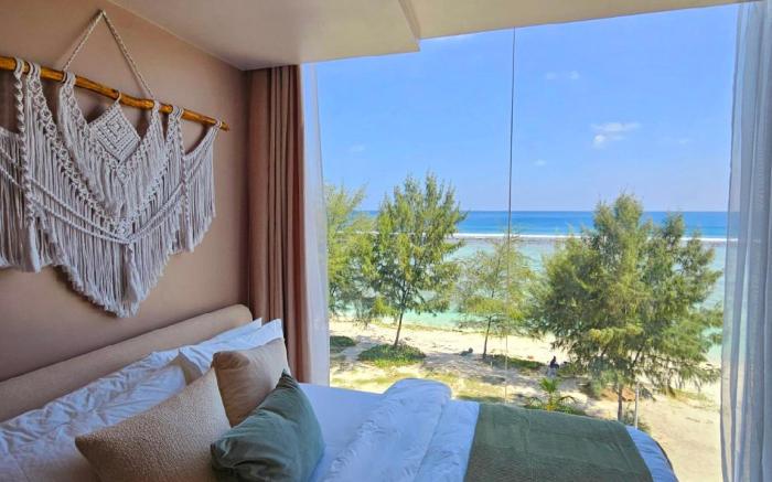 Seasera Home | 3BR Beachfront