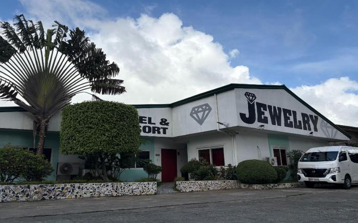 Jewelry Hotel and Resort