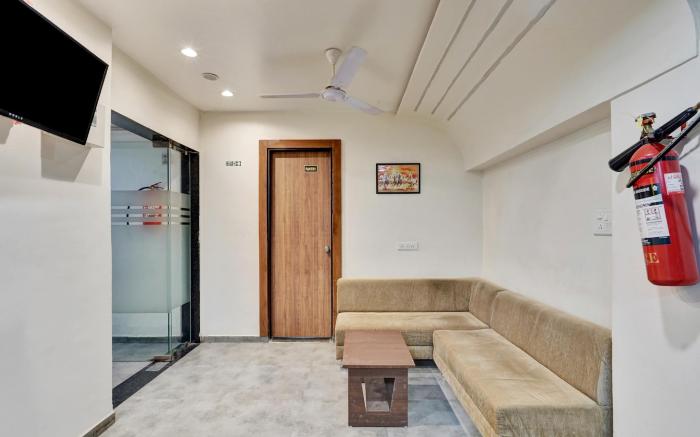Super Collection O Kudasan Gandhinagar Formerly Hotel Royal Mansion