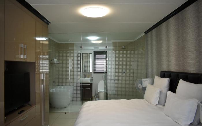 Candymore luxury apartment
