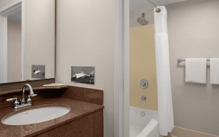 Courtyard by Marriott San Diego Central