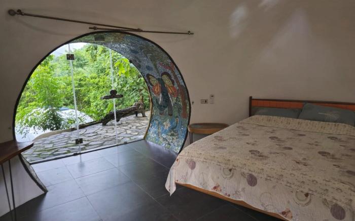 Serenity Resort - One-Bedroom Tranquility Pods (2)