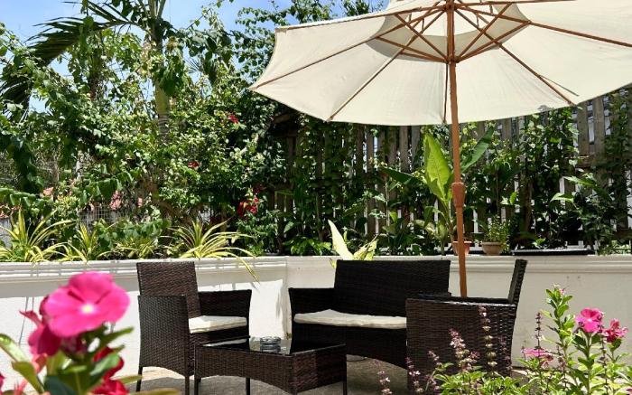 Alona Garden Suites