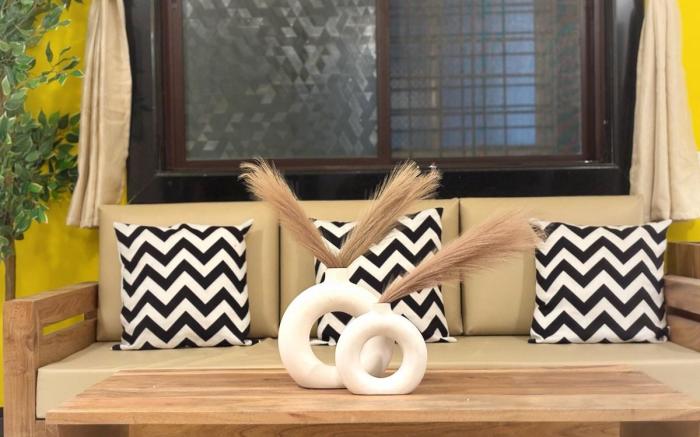 Stylish 1BHK Near Airport by CozyCave | PLG201