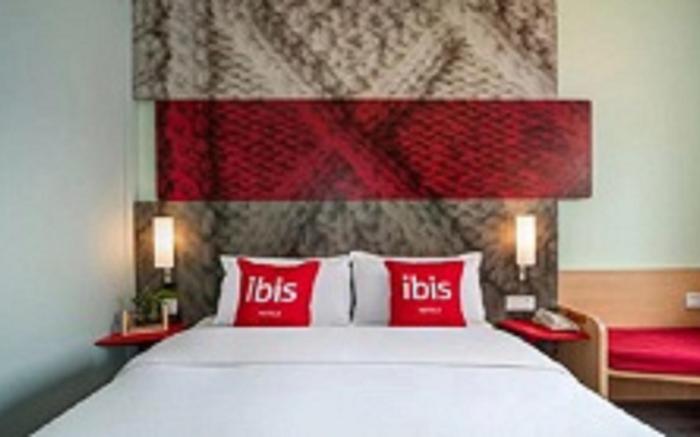 Ibis Zhenjiang Dashikou Hotel