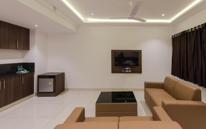 Hotel Karuna Residency