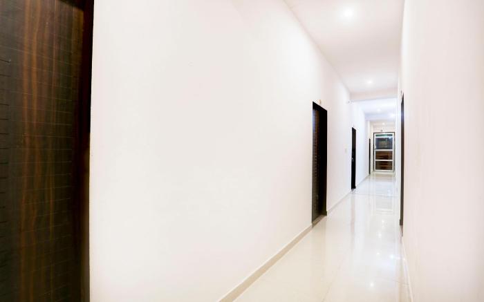 HOTEL O NANDI PALACE