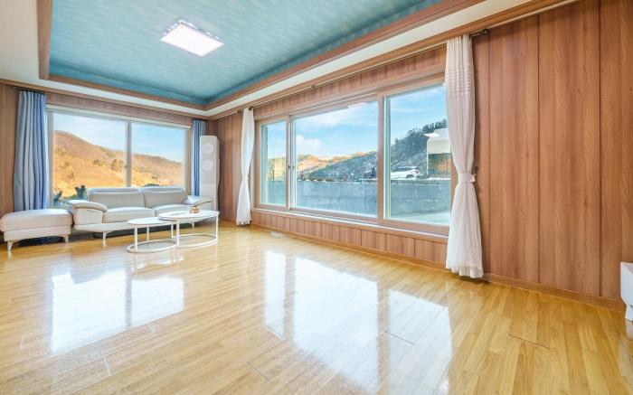 Gapyeong Dream Pool Villa pet pension
