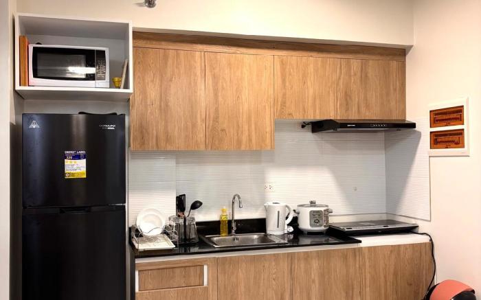 Condo 3BR w/Free Pool | Near SMX and Abreeza Mall