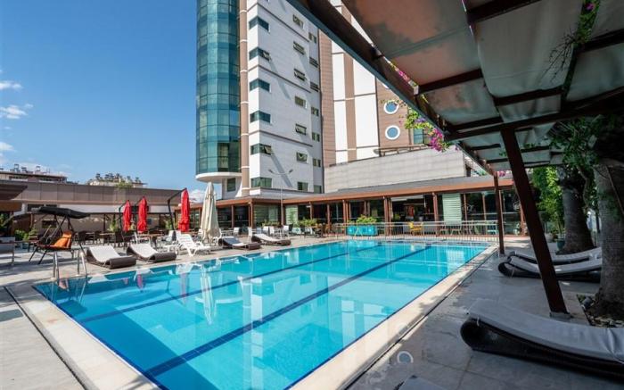 City Live Hotel