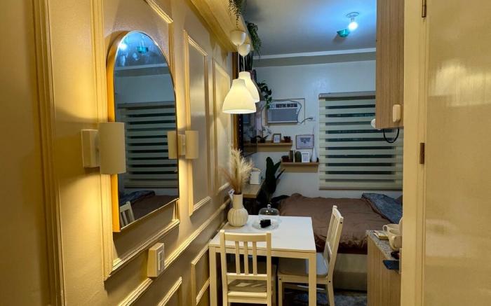 Relax at Evangelina's Stay - Urban Deca Cubao - U2