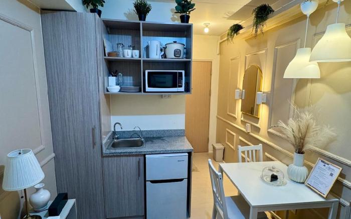 Evangelina’s Comform Stay - Urban Deca Cubao - U1