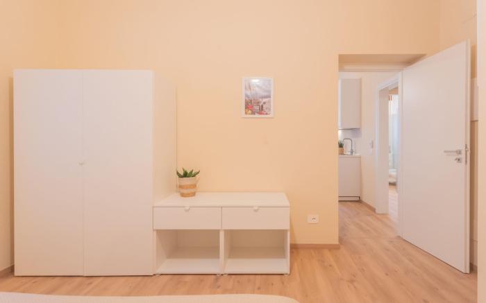 Tivano Apartment nearby Como S.G. Train Station
