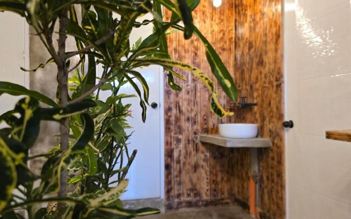 Casa Christiana Moalboal (Queen Room Only PR1)