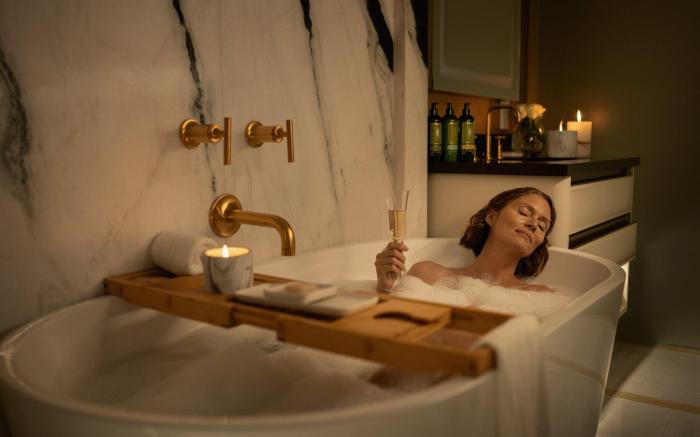 AZUR Legacy Collection Hotel