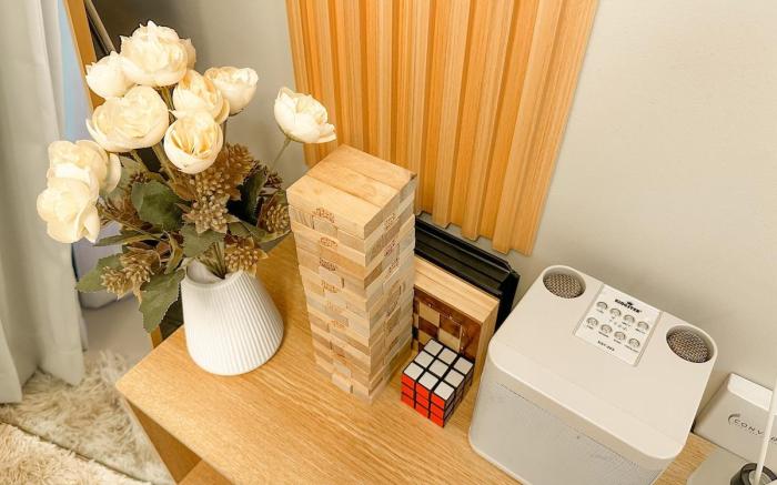 Corner Unit with Ocean View Near Airport and Beach