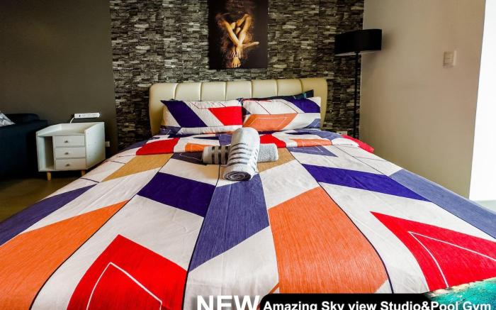 Amazing Century Spire Makati High Floor View 3914