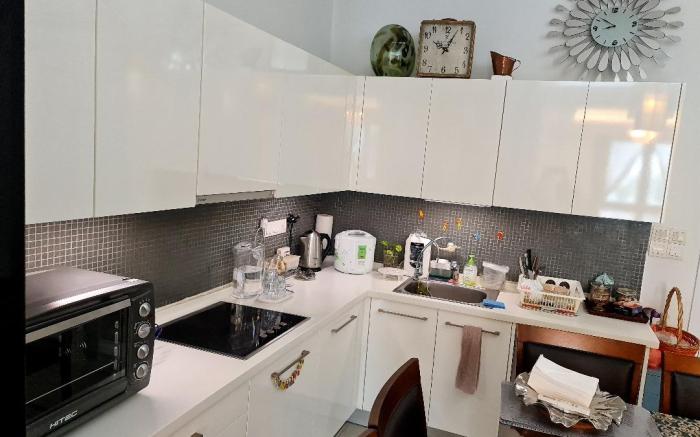 myHUT Cascades Residency Kota Damansara, One Utama