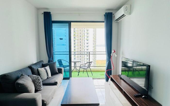 Seaview 2B1R 3pax Condo Forest City