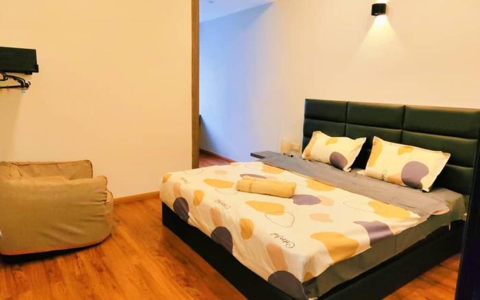 Bandar putra 6639 13pax 4BR double Story House