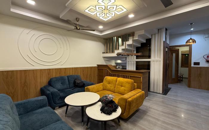 Yes Hotel By The Ganges