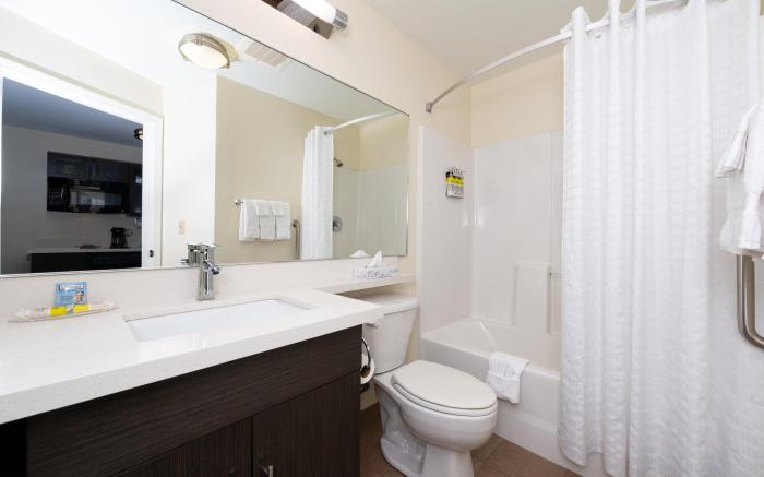 Candlewood Suites Olathe By IHG